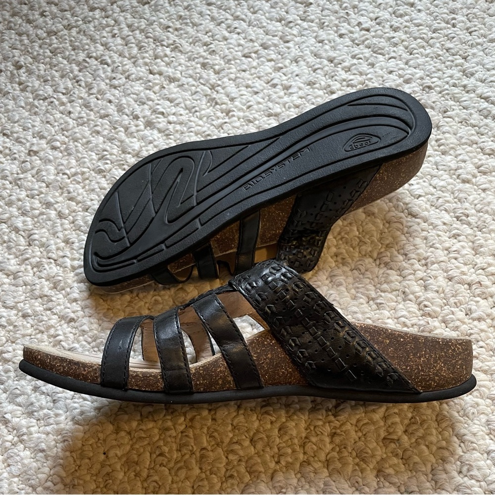 NWOT Abeo leather & arch support sandals!